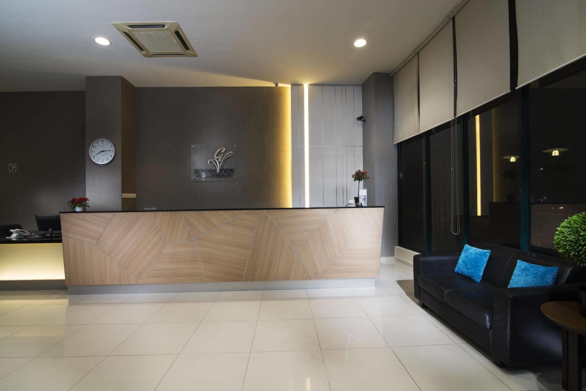 Golden View Serviced Apartments Tanjung Tokong Экстерьер фото